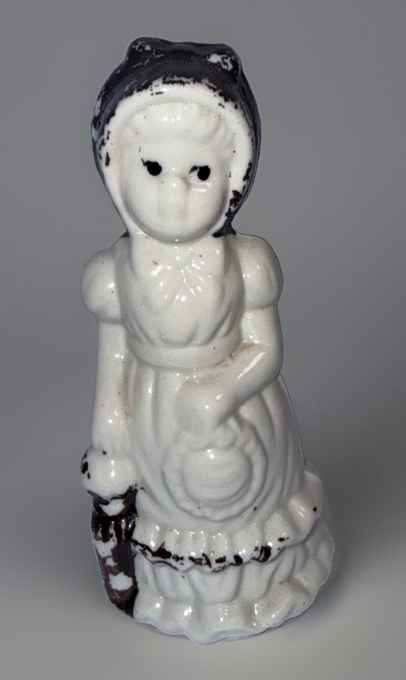 Vintage Porcelain White Victorian Lady Umbrella & Bonnet Figurine 3.5”
